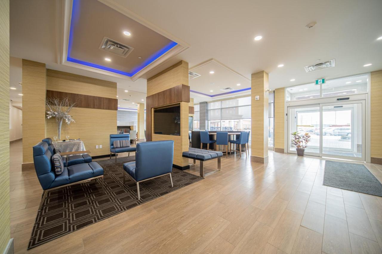 Towneplace Suites By Marriott Brantford And Conference Centre Exterior photo