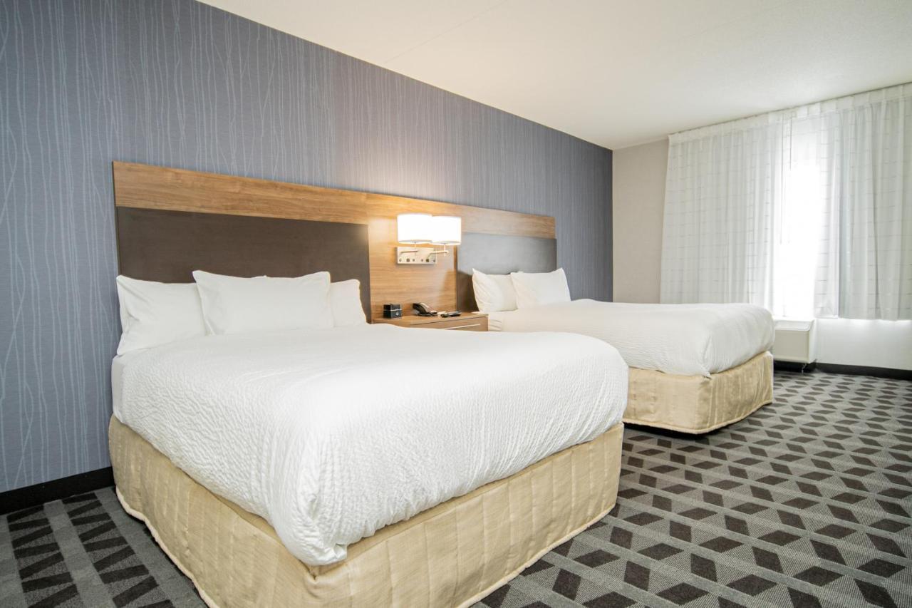 Towneplace Suites By Marriott Brantford And Conference Centre Exterior photo