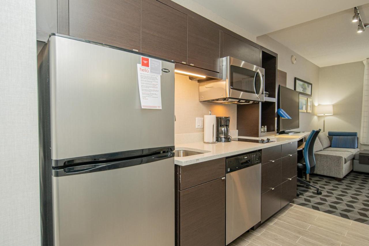 Towneplace Suites By Marriott Brantford And Conference Centre Exterior photo