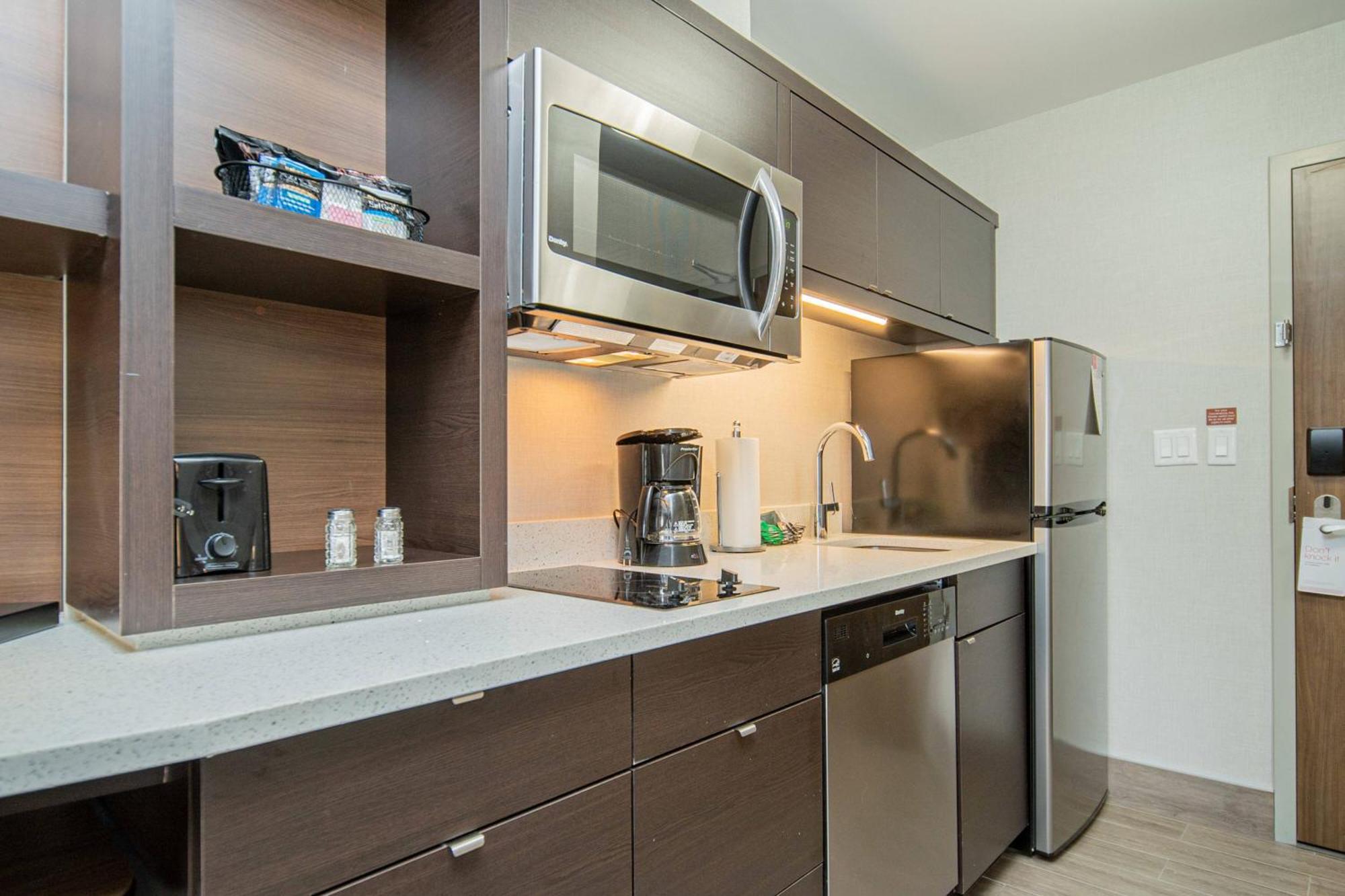 Towneplace Suites By Marriott Brantford And Conference Centre Exterior photo
