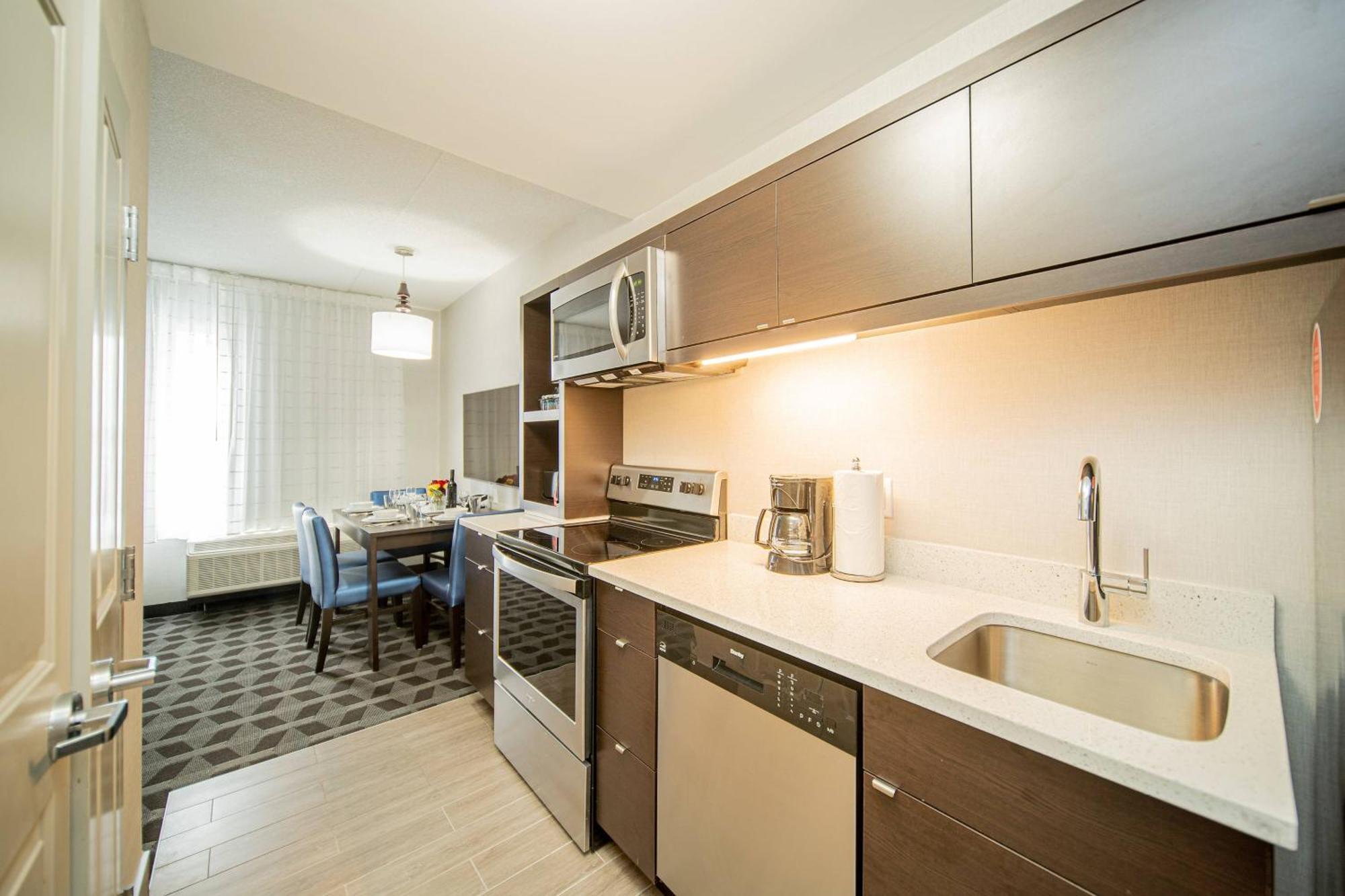 Towneplace Suites By Marriott Brantford And Conference Centre Exterior photo